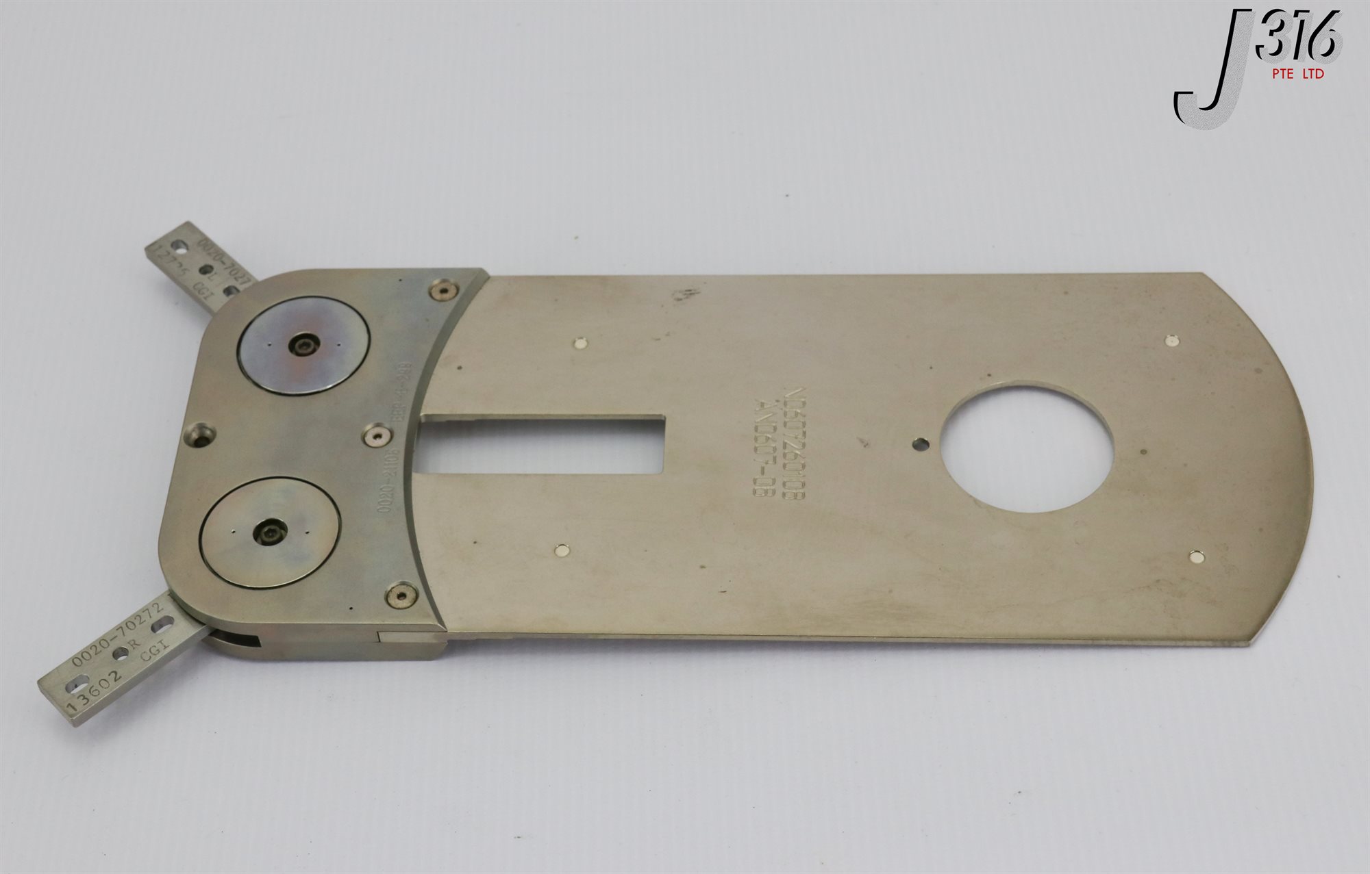 17858 APPLIED MATERIALS CLAMP 8
